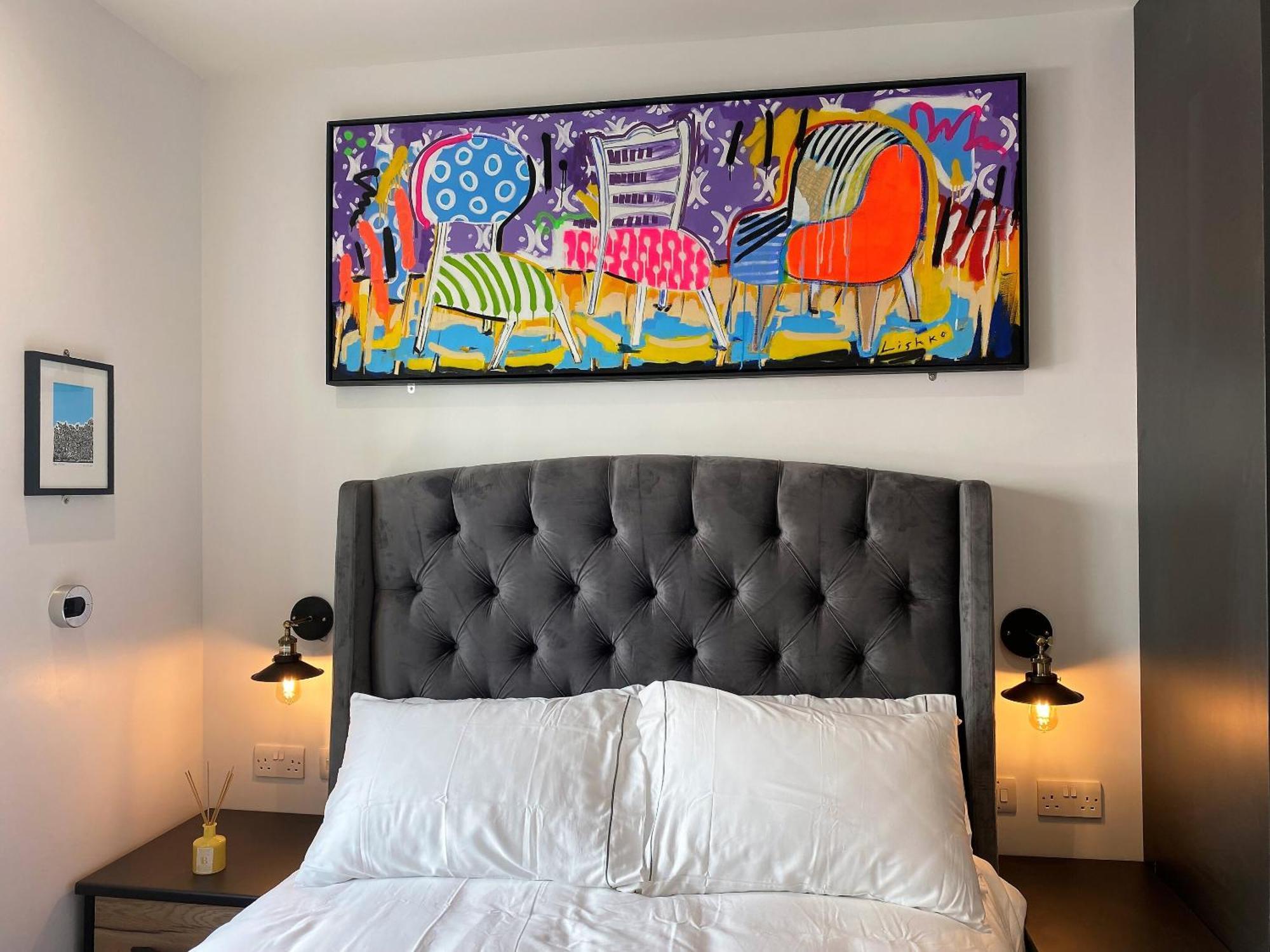 Superb Townhouse Near Vibrant Gloucester Road